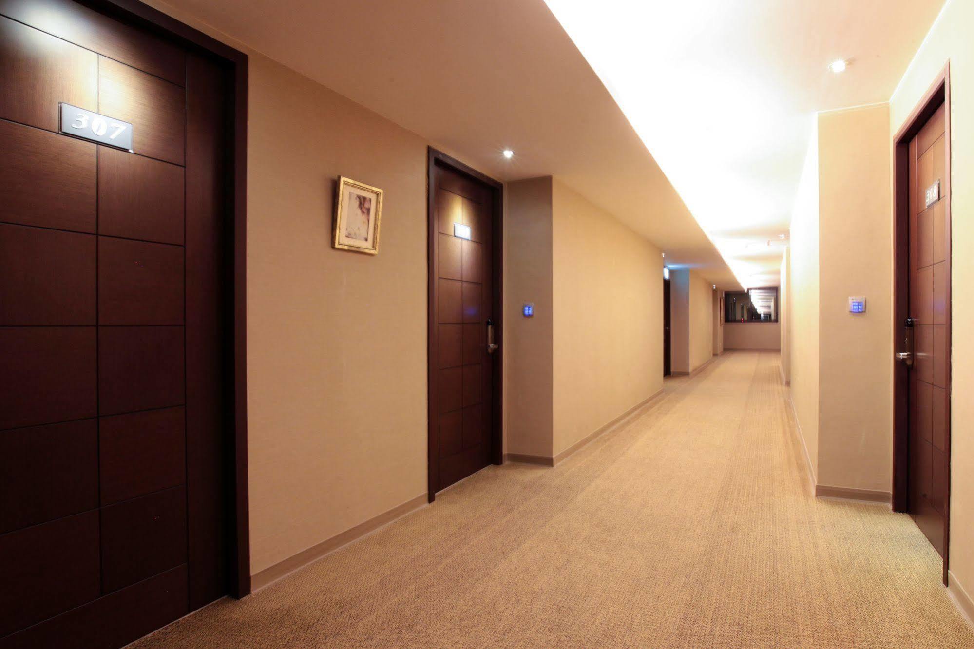 Larchotel Shanhua Exterior photo
